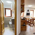 Near The Cable Cars With Views Of The Апартаменты *