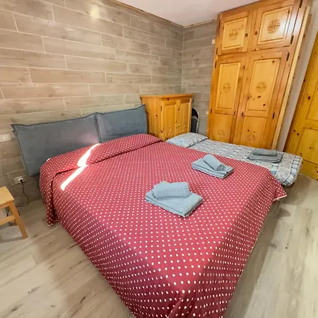 Near The Cable Cars With Views Of The 아파트