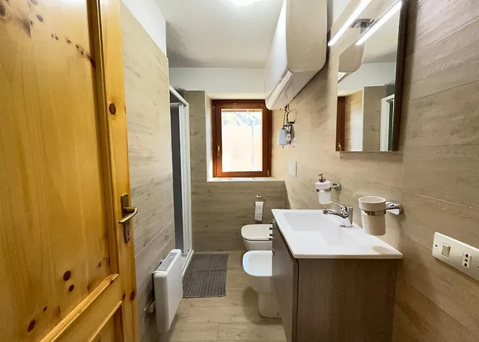 Near The Cable Cars With Views Of The * 발토우르넨체