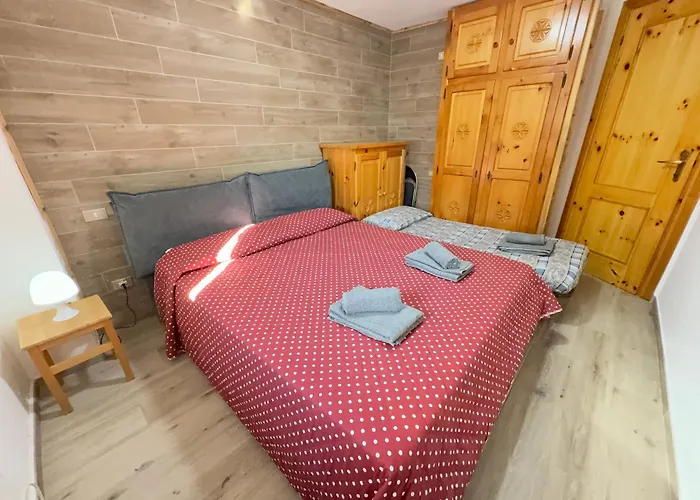 Near The Cable Cars With Views Of The 아파트